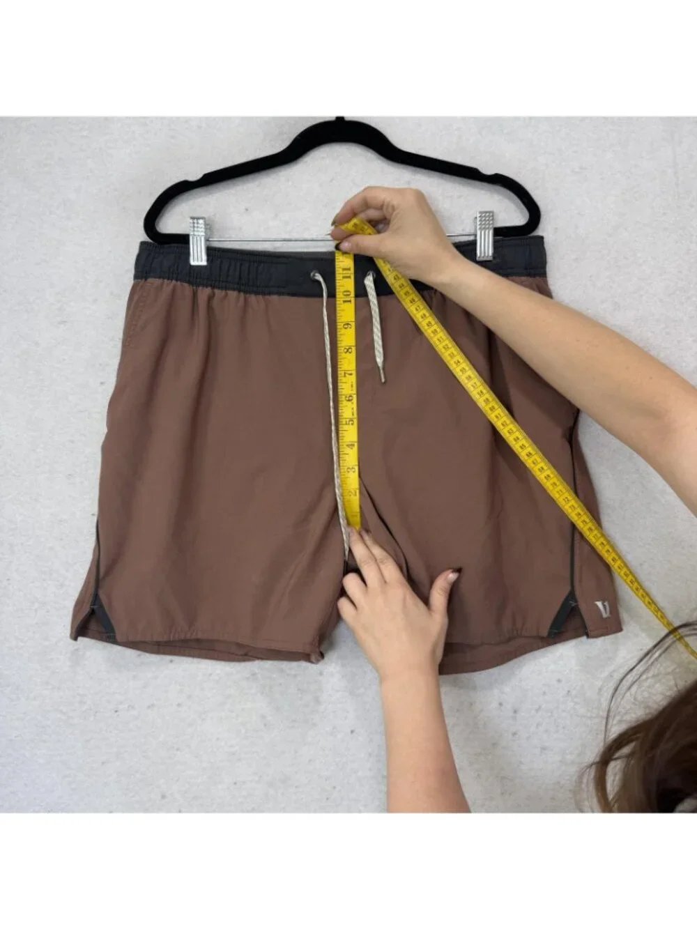 Vuori Shorts Mens XL Brown Lined Athletic Running Training 7 Inch Elastic Waist